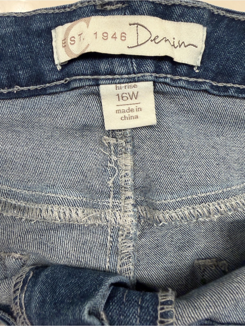C EST 1946 Stretch Jeans with Embroidered Flowers Sz 16W - Picture 4 of 5